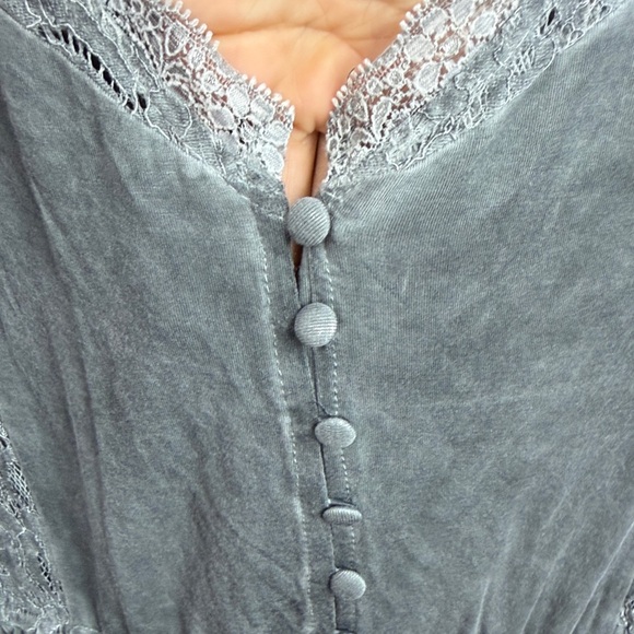 POL Lace Trim Peplum Top Gray Boho Romantic Blouse - Size Small - Picture 7 of 12